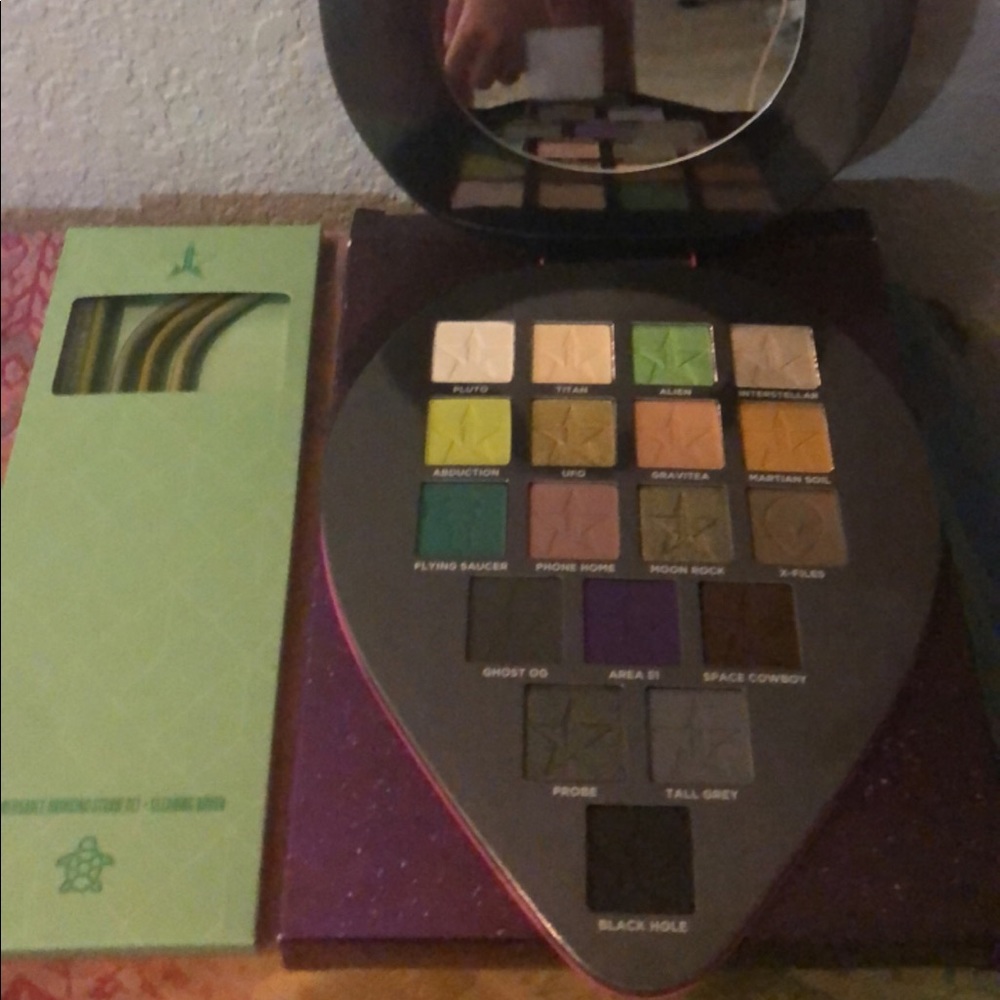 No longer sold jeffree Star alien